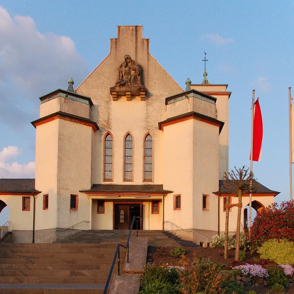 pg-sch_Kirche_Aussen_a